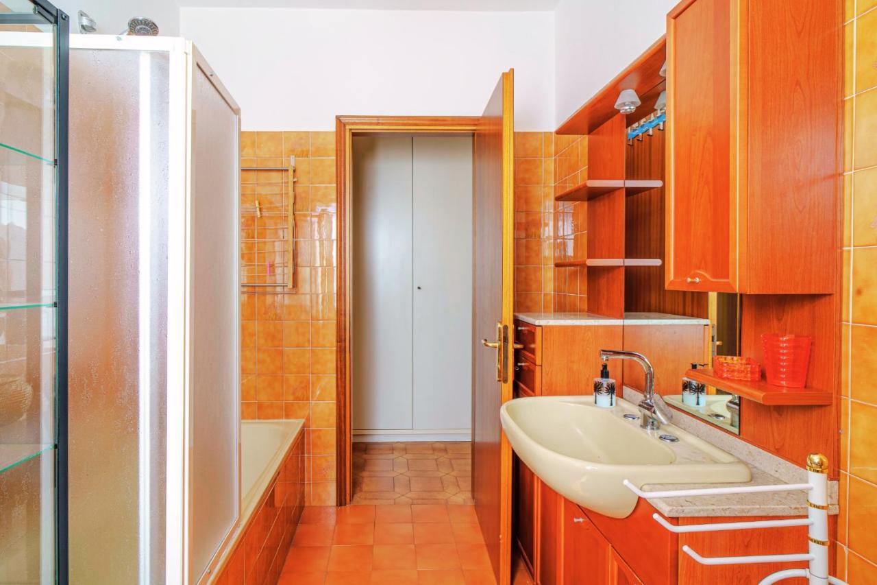 La Casa Nel Sole Apartman Grandate Kültér fotó